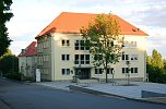 Nordostansicht des Lehr- und Seminargebäudes (Foto: Pia Wienrich)